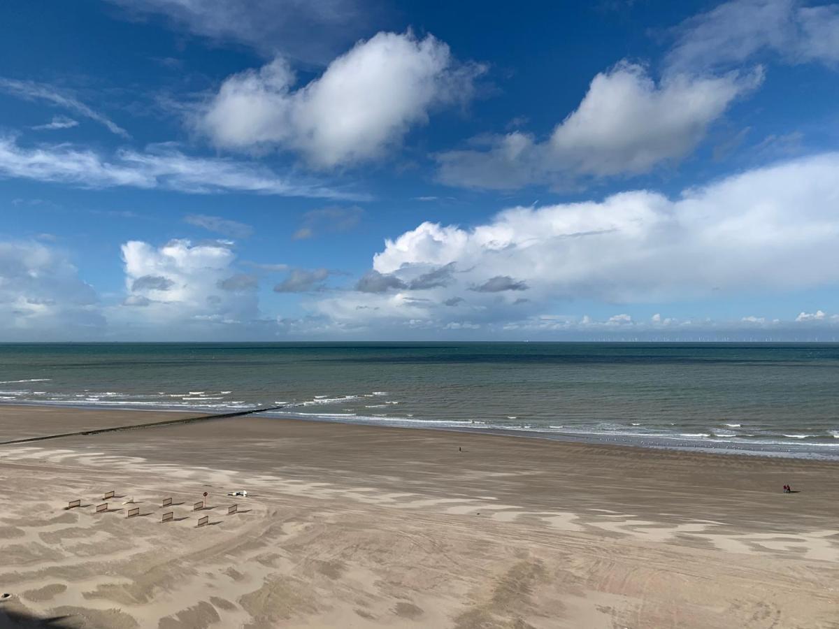 BEACH LOFT 9 luxury appartment with ocean view Blankenberge Extérieur photo